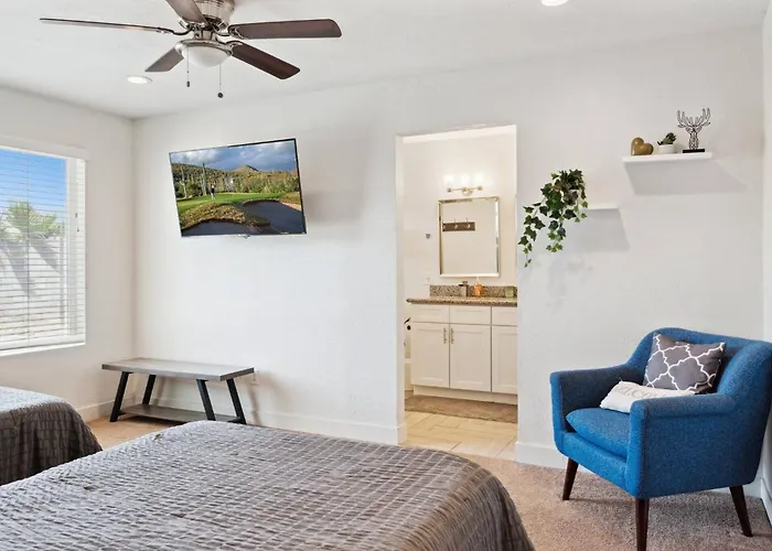 Holiday home Family Getaway Near Dining+entertainment! *