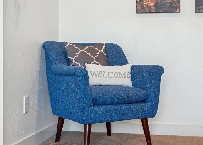 Family Getaway Near Dining+entertainment! *