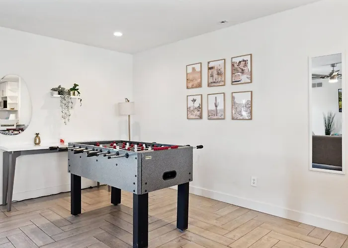 Family Getaway Near Dining+entertainment!
