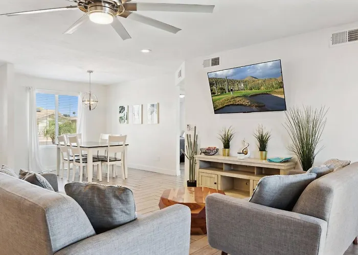 Holiday home Family Getaway Near Dining+entertainment! *