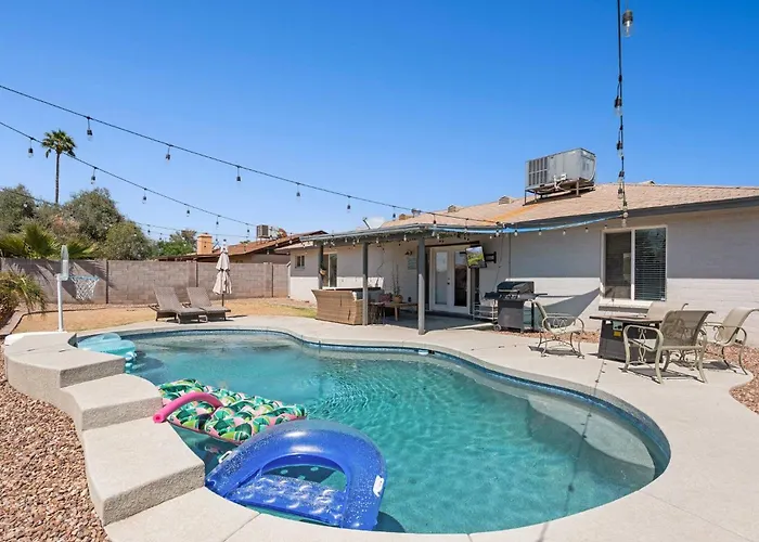 Family Getaway Near Dining+entertainment! Chandler